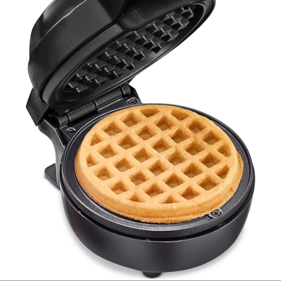 Bella - Mini Waffle Maker - Black : PREOWNED, BUT GREAT CONDITION. NO DAMAGES - Picture 12 of 13